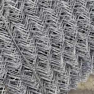 Pagar Rantai Kawat Kuningan Tugas Berat Berlapis Vinyl Galvanis untuk Keamanan Halaman Sekolah Perlindungan Batas Hunian - Product Image 3