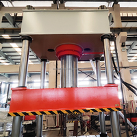 CE-Zertifizierte 500-Tonnen Vier-Säulen-Drei-Träger Hydraulikpresse mit PLC-Motor & Pumpe