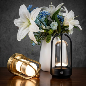 Lampe de table sans fil moderne et minimaliste à <span class=keywords><strong>LED</strong></span> rechargeable, avec lumière d'ambiance, en aluminium, pour restaurants et hôtels - Product Image 1