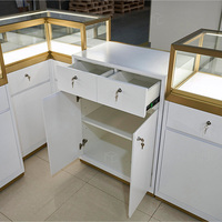 Présentoir à parfums personnalisé pour magasin, cadre de présentation au détail, vitrine en verre élégante, meuble de présentation de parfums