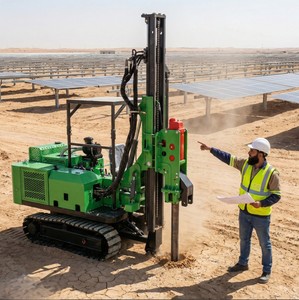 Macchina per la Paliatura Fotovoltaica, Impianto di Paliatura Cingolato Semovente con Sistema Idraulico per Costruzione di Impianti Solari e Pali su Tracciato - Product Image 3