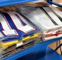 Maillots de football respirants à manches courtes de haute qualité en gros pour la nouvelle saison 25-26, numéros et noms personnalisables pour les clubs européens