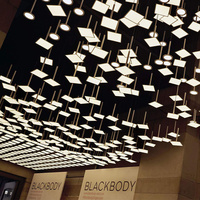 Lampe de plafond suspendue pour salle de sport, décoration personnalisée, boîte noire carrée, plafonnier avec variateur DMX RGB