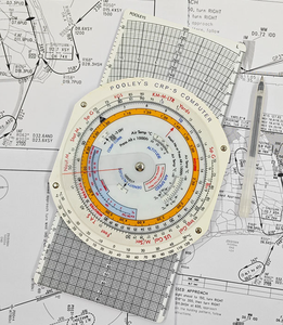 Calculateur de vol professionnel en plastique DF CRP-5 Pooyley pour la formation des pilotes commerciaux avec étui en cuir - Product Image 3