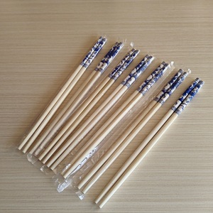 Baguettes en porcelaine bleues et blanches, rondes de 6,0 mm, jetables, adaptées pour les plats à emporter et l'usage commercial, emballées individuellement - Product Image 3