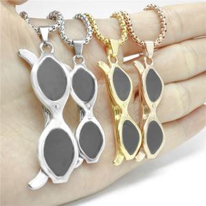 Colliers et pendentifs personnalisés en gros pour lunettes, bijoux de mode en acier inoxydable plaqué or 18 carats - Product Image 4