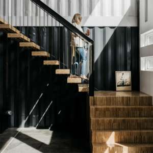 DBM <span class=keywords><strong>Barniz</strong></span> transparente Escalera de peldaño de <span class=keywords><strong>madera</strong></span> <span class=keywords><strong>Escaleras</strong></span> rectas flotantes Diseños de <span class=keywords><strong>escaleras</strong></span> interiores personalizados - Product Image 3