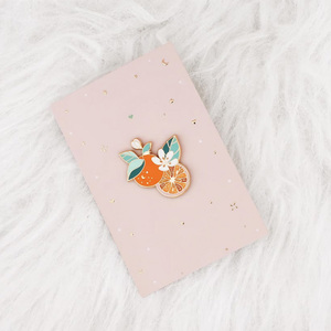 Ventas al por mayor de flores personalizadas solapa esmalte Hijab alfileres magnéticos broche de boda mujer para rosas - Product Image 4