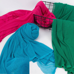 Giá thấp nhất màu trắng trong kho dệt kim 100% <span class=keywords><strong>Polyester</strong></span> chống vi khuẩn lưới vải cho quần short bãi biển lót vải 70gsm - Product Image 4