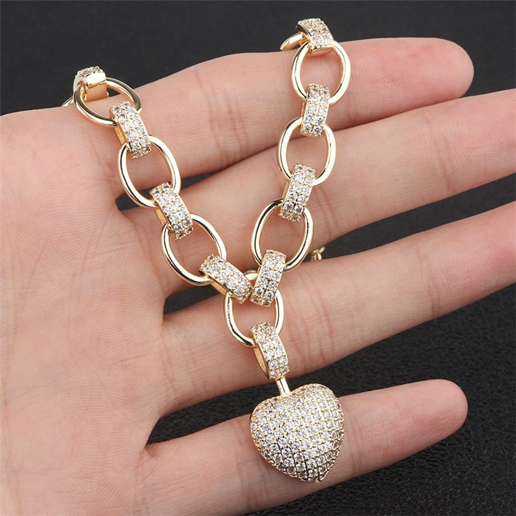 2020 luxe Offre Spéciale cuivre 18K plaqué OR coeur micro incrustation zircon cubique pendentif collier pour les femmes