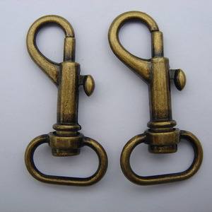 Accessoires de <span class=keywords><strong>sac</strong></span> à boutons de différentes couleurs Boucle de porte-clés en alliage Boucle de chien à ressort Boucle de cloche de ceinture pour sacs - Product Image 2
