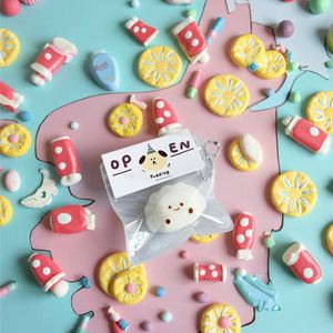 ของเล่นบีบลดความเครียดรูปซาลาเปาซีรีส์ใหม่สุดฮิตน่ารักสไตล์คาวาอี้ สำหรับผู้ใหญ่ ทำจากวัสดุ TPR ใช้เป็นจี้ได้ - Product Image 2