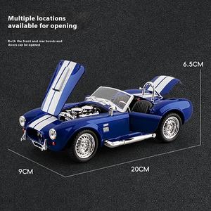 Modelo de Auto Metálico Shelby <span class=keywords><strong>Cobra</strong></span> Convertible Roadster <span class=keywords><strong>1965</strong></span> a Escala 1:24, con Sonido, Luces, Neumáticos con Sistema de Amortiguación, Ideal para Regalo de Cumpleaños - Product Image 6