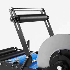 Máquina Etiquetadora Manual de Venta Caliente para Botellas Redondas con Adhesivo y Asa, Etiquetadora de Botellas de Vino, Pequeña Máquina de Embalaje - Product Image 3