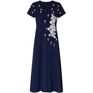 Nouvelle <span class=keywords><strong>Robe</strong></span> <span class=keywords><strong>de</strong></span> Soirée <span class=keywords><strong>de</strong></span> Luxe 2026 Style Chinois <span class=keywords><strong>pour</strong></span> <span class=keywords><strong>la</strong></span> Mère <span class=keywords><strong>de</strong></span> <span class=keywords><strong>la</strong></span> Mariée, Rouge Vin, Col en V, Broderies Strass, Longueur Ras du Sol, Coupe A-Line, Effet Illusion - Product Image 1