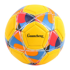 Nuovo Pallone da Calcio Termosaldato in PU Senza Cuciture Misura 5 con Adesivo Sagomato Speciale Funfree per Calcio e Basket - Product Image 1