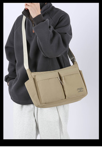 Sac bandoulière japonais tendance en nylon multi-poches avec fermeture éclair |   Sac à bandoulière léger et imperméable de grande capacité - Product Image 6