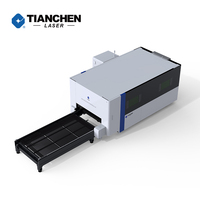 Machine de découpe laser à fibre automatique haute puissance 6 kW, 12 kW, 15 kW avec refroidissement par eau, couvercle fermé et table d'échange