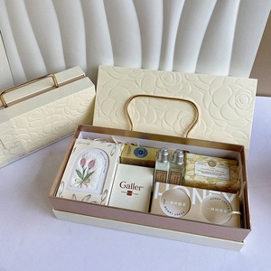 <span class=keywords><strong>Caja</strong></span> <span class=keywords><strong>de</strong></span> Regalo <span class=keywords><strong>con</strong></span> Rosas al Estilo Francés - Ideal para Regalos <span class=keywords><strong>de</strong></span> Boda y Compromiso, También para Regalar Dulces a Damas <span class=keywords><strong>de</strong></span> Honor - Product Image 6