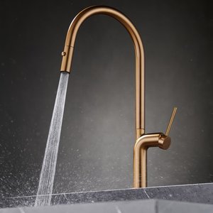 <span class=keywords><strong>Robinet</strong></span> extractible en laiton massif brossé doré durable avec douchette pour rénovation de cuisine intérieure, commande OEM en gros - Product Image 1