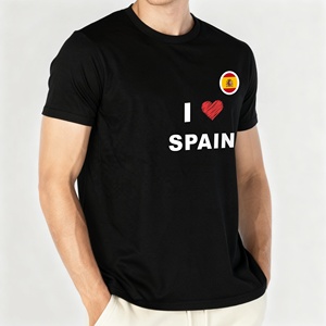 Me encanta la camiseta con la bandera de España, con elementos clásicos para animar en partidos de fútbol. - Product Image 1