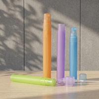 Vente en gros de flacons de parfum de voyage rechargeables en plastique givré blanc, noir, rose, bleu, colorés, de 2 à 30 ml, avec pulvérisateur à pompe