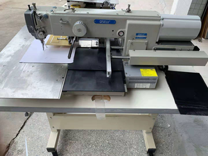 Machine à coudre automatique QS-3020W pour étiquettes, logos et motifs, machine à coudre pour l'application d'étiquettes sur les jeans - Product Image 3