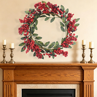 Couronne de Noël Artisanale Écologique 30cm, Baies Rouges et Feuilles Vertes, Verdure Artificielle pour Porte d'Entrée, Mur, Cheminée, Fêtes