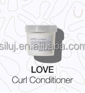 Soin nourrissant et réparateur pour cheveux décolorés, permanentés ou lissés, ajoute brillance, masque capillaire léger