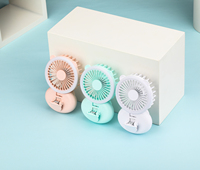 Ventilateur portable pliable AntarcChill avec logo personnalisé, miroir de maquillage et lumière intégrée – Vente en gros