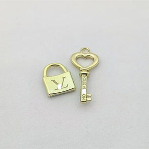 Thiết kế sang trọng quyến rũ Mặt dây chuyền vòng cổ khóa Khóa Bán buôn phụ kiện tự làm bông tai vòng đeo tay điện thoại rác trường hợp đám Cưới Quà Tặng - Product Image 3