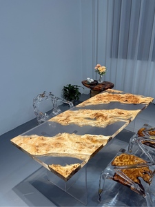 <span class=keywords><strong>Mesa</strong></span> <span class=keywords><strong>de</strong></span> Comedor <span class=keywords><strong>de</strong></span> Madera <span class=keywords><strong>de</strong></span> Olivo/Álamo Europeo y Resina Epoxi Azul - <span class=keywords><strong>Mesa</strong></span> <span class=keywords><strong>de</strong></span> Comedor con Borde Natural, Diseño Único <span class=keywords><strong>de</strong></span> Río Azul - Product Image 4