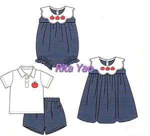 Vestito per Bambina in Cotone a Righe Blu Navy con Colletto a Conchiglia e Applicazione a Forma di Mela, Abbigliamento per il Ritorno a Scuola, Vestito Ricamato per Bambine - Product Image 2