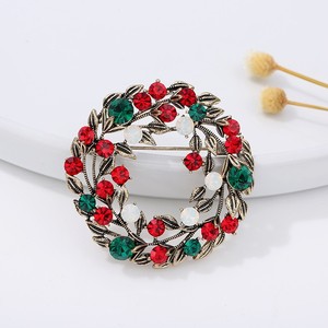 Broche de Corona Navideña con Perlas, Aleación Chapada en Oro, Diseño con Pedrería Colorida, para Mujer, Regalo de Compromiso, Boda - Product Image 3