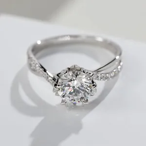 แหวนหมั้นเพชรทรงกลม1 CT สำหรับผู้หญิงทำด้วยมือ925สเตอร์ลิงสินค้าจำนวนมาก - Product Image 3