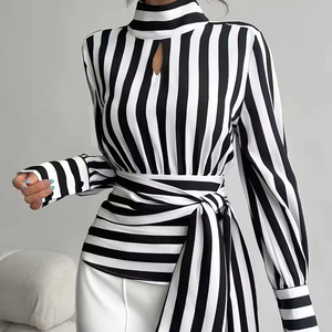 Tendenza Moda Autunnale: <span class=keywords><strong>Camicia</strong></span> da Donna a Righe Contrastanti con Colletto a Sciarpa Retrò, Maniche Lunghe, Elegante - Product Image 1