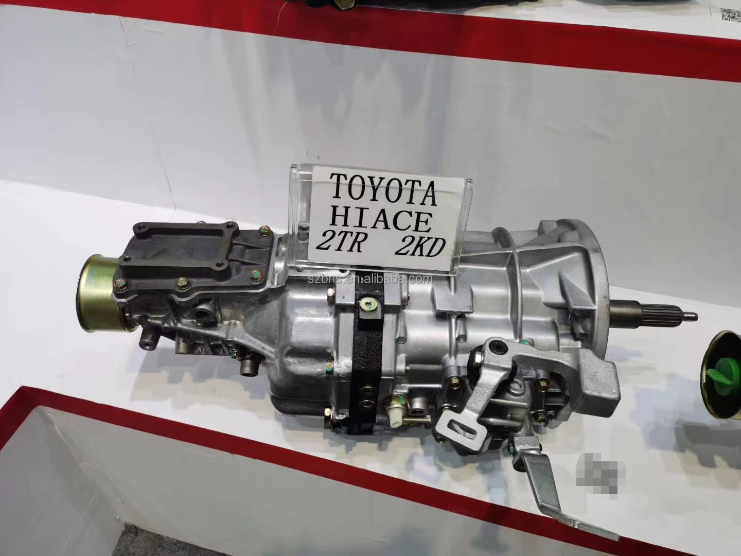 5L 2KD 4Y 2RZ Gearbox for Toyota HIACE - Reliable Transmission