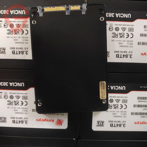 Longsys UNCIA3836 3836N RSYE3836N-3840 3.84T SATA SSD 2.5-inch 1DWPD 560MBps 520MBps 3DeTLC Hard Disk <b>Drive</b> For Inspur Solutioin - Product Image 3