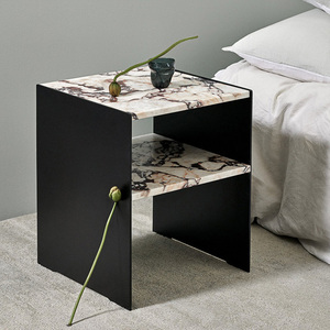 โต๊ะข้างเตียงหินอ่อนคาลาคัตต้าทันสมัย ชั้นวางของสองชั้น สำหรับตกแต่งห้องนอนสุดหรู - Product Image 1