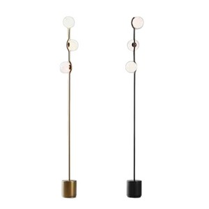 Moderno nordico decorativo in piedi <span class=keywords><strong>luce</strong></span> ottone nero finitura corpo di vetro congelato palla lampada da terra per casa soggiorno e camera da letto - Product Image 1