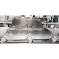 Machine automatique de fabrication de petits cônes de gaufrettes, de Biscuits, de crème glacée