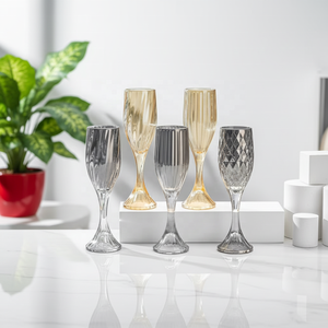 Machine de revêtement par dépôt à l'arc sous vide, cibles Ti/Cr, équipement de revêtement PVD multicolore pour verres et bols - Product Image 5