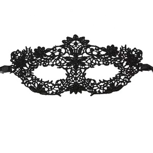 Masque de mascarade d'Halloween, masque pour les yeux sexy en dentelle noire brodée, accessoire de cosplay, thème fantastique européen et américain - Product Image 2