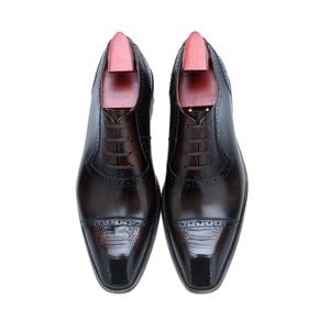 Chaussures de mariage vintage de luxe pour hommes, en cuir véritable, à lacets, avec logo personnalisé, chaussures habillées formelles, légères, confortables et respirantes - Product Image 1