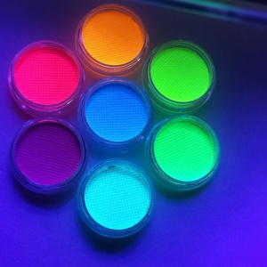 สีอายแชโดว์3G แบบกำหนดเองภาพวาดใบหน้านีออนปลอดสารพิษเคลือบยูวีสีทาตัวเรืองแสงในที่มืดสำหรับฮาโลวีน - Product Image 2