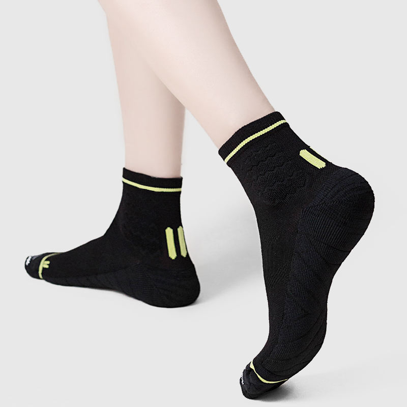 Wholesale Custom Merino Wool Mid-Calf Hiking Socks Antibacterial Deodorant Breathable Thickened Non-Slip Outdoor Sports Socks