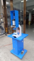 Haute efficacité Offre Spéciale semi-automatique chaussure supérieure pneumatique manuel trou poinçonnage presse Machine pour cuir et fabrication de chaussures