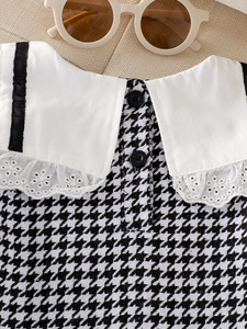 Ensemble deux pièces décontracté et élégant pour bébé <span class=keywords><strong>fille</strong></span>, collection printemps-automne 2026 : Robe à col en dentelle au crochet et béret assorti, style vintage, idéal pour le quotidien (ODM) - Product Image 6