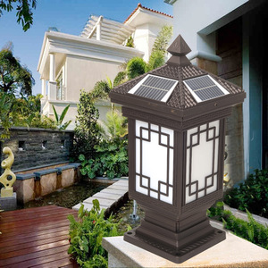โคมไฟเสาโซลาร์เซลล์ LED แสงวอร์มไวท์ 3500K IP65 สำหรับภายนอกอาคาร ตัวโคมอะลูมิเนียม ฝาครอบอะคริลิค ขั้ว E27 CRI80 ใช้งานได้นาน 50000 ชั่วโมง - Product Image 1
