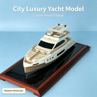 Modèle de yacht de luxe personnalisé avec coque blanche épurée, pont beige et support d'exposition noir